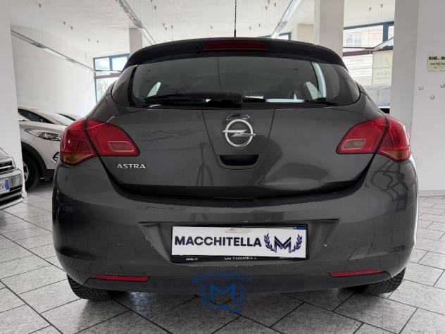 Opel Astra 1.6 115CV 5 porte Cosmo - Foto 6