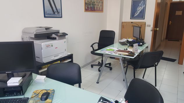 Ufficio arredato completo con sala riunioni - Foto 3