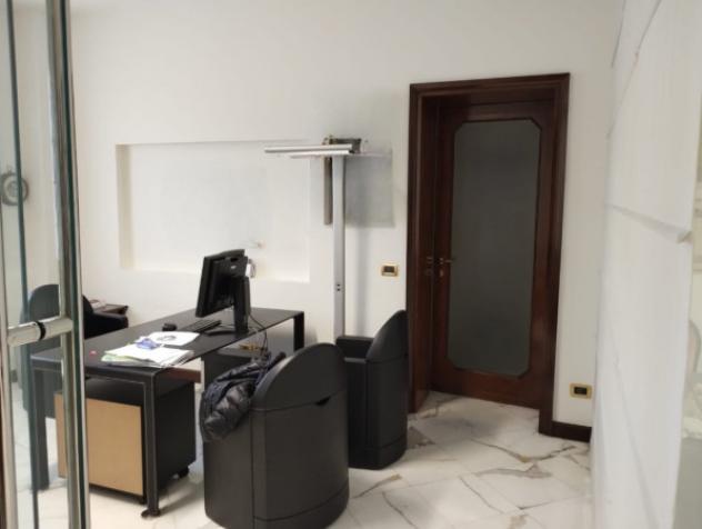 Immobile di 164 m² con 3 locali in affitto a Brescia - Foto 8