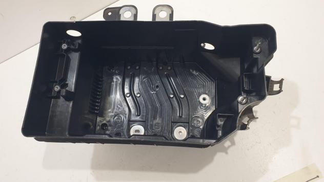 ALLOGGIO BATTERIA RENAULT Captur Serie 648947760R Hybrid 1.6 (19) - Foto 9