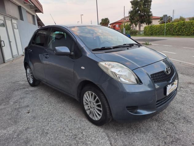 Toyota Yaris 1.3 3 porte M-MT Sol - Foto 2