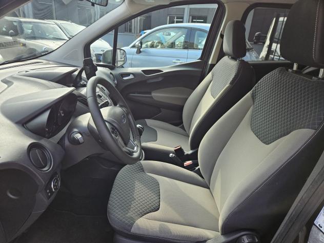Ford Tourneo Courier 1.5 TDCI 95CV Titanium - Foto 8