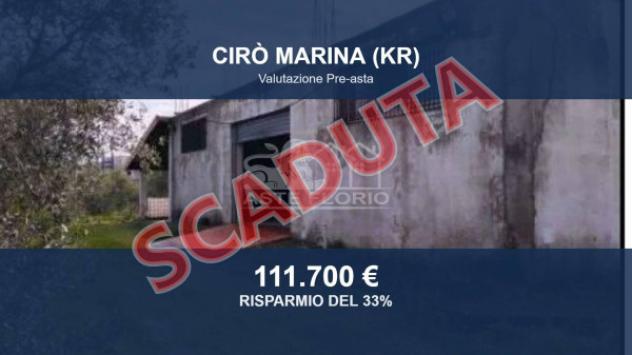 Immobile in asta di 825 m² con più di 5 locali in vendita a Cirò Marina
