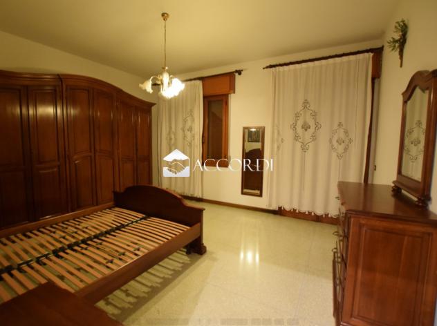 CASA INDIPENDENTE di 5 vani e di 228 mq (ASOLO) rif. BL075 - Foto 15