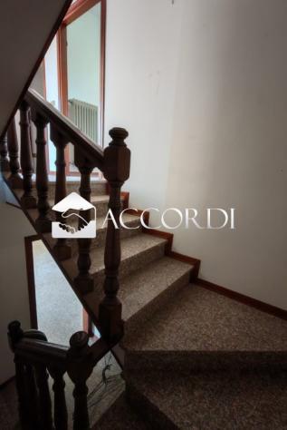 CASA INDIPENDENTE di 5 vani e di 450 mq (MUSSOLENTE) rif. BL068 - Foto 7
