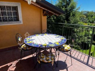 Grazioso bilocale mansardato arredato con terrazzo