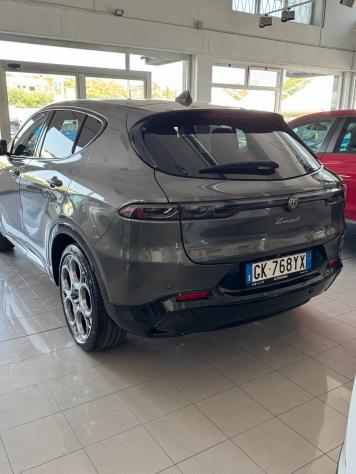 ALFA ROMEO TONALE 1.5 130 CV MHEV TCT7 FULL OPTIONAL - Foto 10