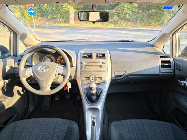 Toyota Auris 2.0 D-4D DPF 5 porte Sol CV-126 E4 Manuale NEO 2007 - Foto 7