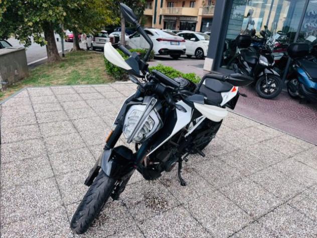 KTM 390 Duke TUTTO INCLUSO ANCHE PASSAGGIO! MINI RATE rif. 24190882 - Foto 2