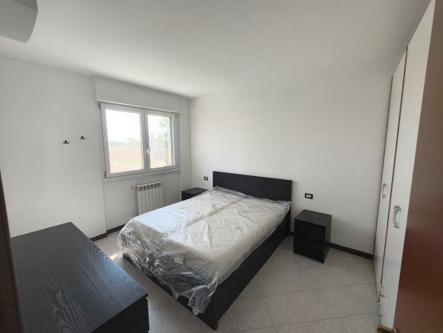 Trilocale con terrazzo, cantina e garage - Foto 6