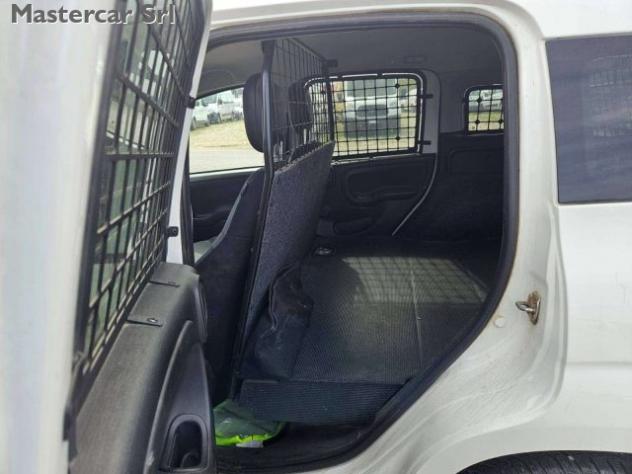 FIAT Panda Panda 1.2 69 CV VAN 2 POSTI EURO6 POP - FT063FT rif. 24133170 - Foto 10