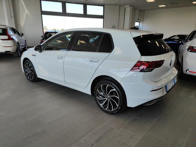 Volkswagen Golf 2.0 TDI Style DSG FariLED Adaptive Cruise Sensori - Foto 9