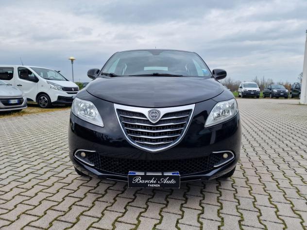 Lancia Ypsilon Ypsilon 0.9 Twinair 85 CV 5 porte Metano Ecochic Silver