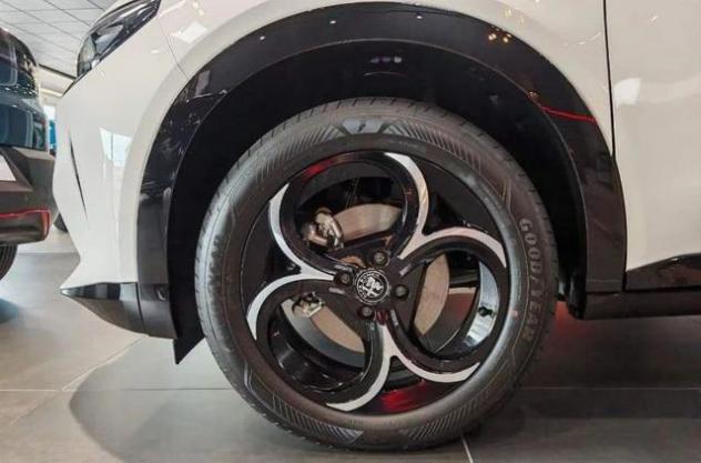 ALFA ROMEO Junior 1.2 Hybrid 145 CV eDCT6 Sprint rif. 24195121 - Foto 9