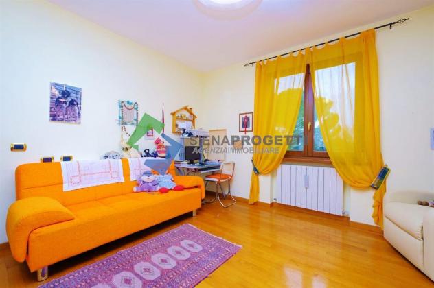 Villa indipendente con giardino, terrazzo e garage € 395.000 trattabili - Foto 16