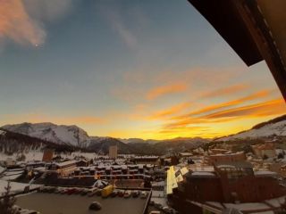 SESTRIERE VIA PIAVE AFFITTASI ANNUALMENTE QUADRILOCALE ARREDATO