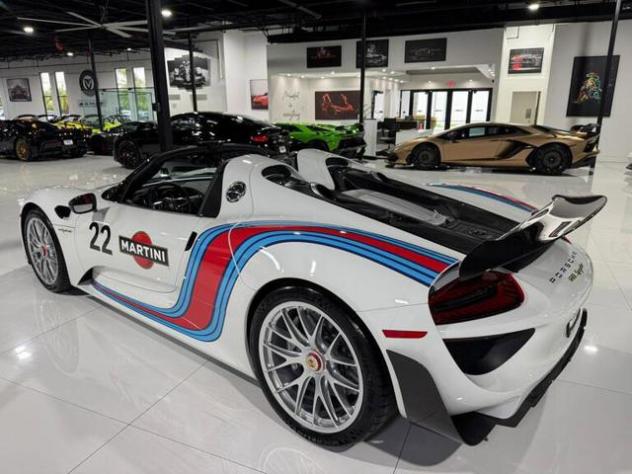 PORSCHE 918 SPYDER WEISSACH V8 652KW(887PS) MARTINI RACING rif. 22737064 - Foto 2