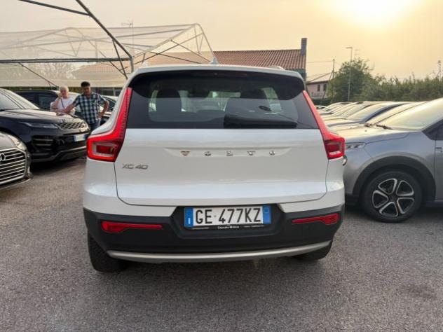 VOLVO XC40 T2 Geartronic Momentum rif. 24051300 - Foto 5