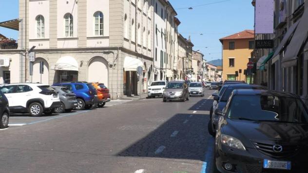 Locale comm.le/Fondo in affitto a Lucca 48 mq  Rif: 1432525