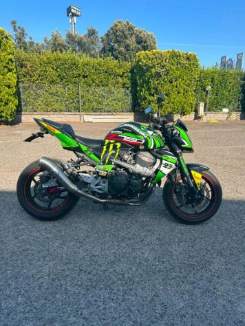 KAWASAKI Z 750 . rif. 24010565