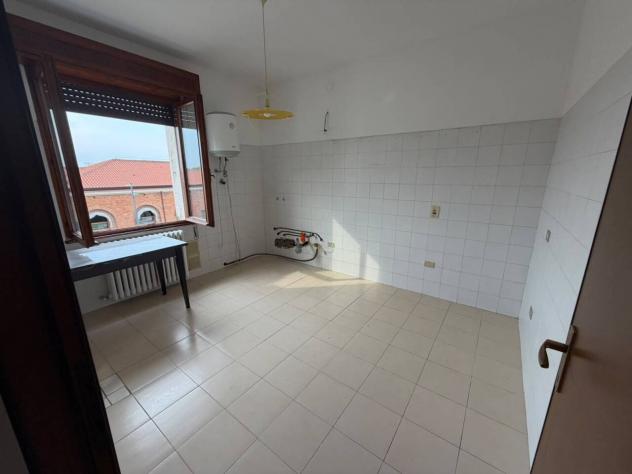 Trilocale in affitto a Rovigo