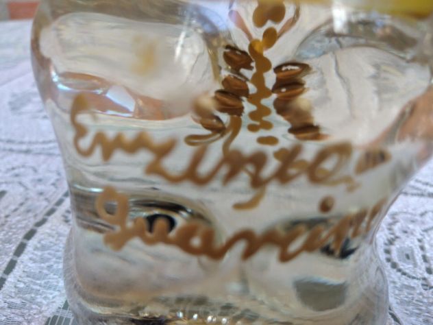 VECCHIA BOTTIGLIA GRAPPA ERZINIO DI GUARCINO (FR) ORSETTO CON CAPPELLINO - Foto 2
