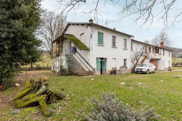 AMPIA PROPRIETA' IMMERSA NEL VERDE IN ZONA VALSELLUSTRA - Foto 2