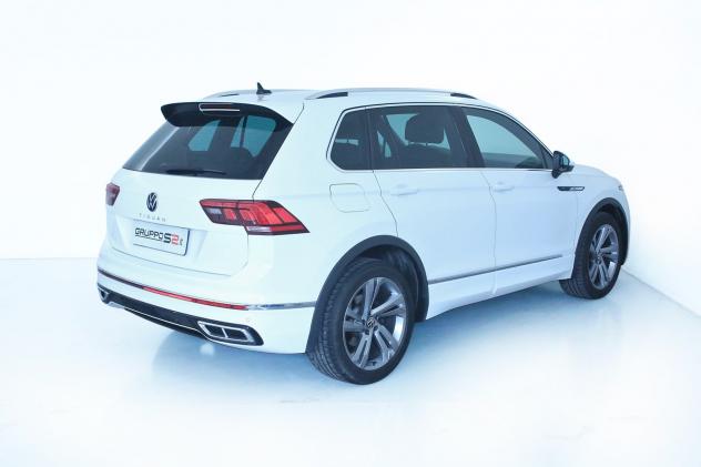 Volkswagen Tiguan 2.0 TDI SCR 150 cv R-Line DSG / Driver Assistance Pack - Climatronic - Cerchi 19" - Keyless Entry & Go - Fari LED Performance - Foto 4