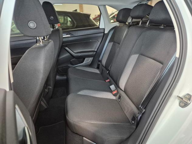 Volkswagen Taigo 1.0 TSI 110 CV DSG - Foto 9