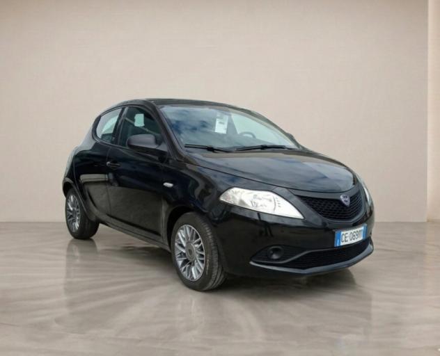 Lancia Ypsilon 1.0 Hybrid 70cv Gold