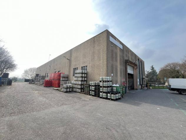 Immobile di 2600 m² con 5 locali in affitto a Bedizzole - Foto 14