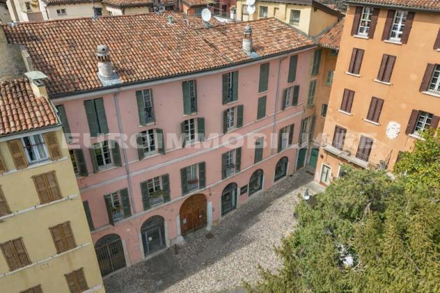 Quadrilocale in vendita a Brescia