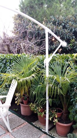 Ombrellone da giardino (senza telo) rotondo di 3 metri diametro, 8 stecche.