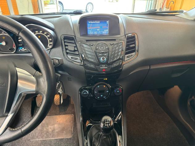 Ford Fiesta 1.0 EcoBoost 100CV 5 porte Black & White Edition - Foto 9
