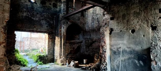 Magazzino in vendita a Cucigliana - Vicopisano 250 mq Rif: 1409002