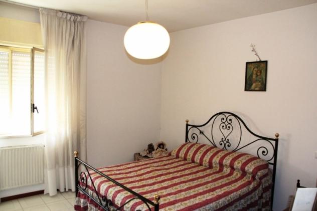 Allerona (Scalo) - Vendesi appartamento al secondo piano con balcone e garage - Foto 4