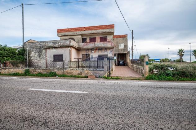 Villetta bifamiliare in vendita a Ragusa, Bruscé
