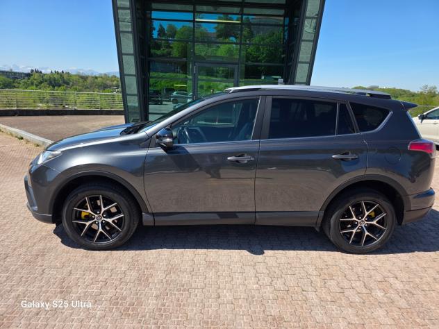 toyota rav4 2.0 D-4D ritiro usato/scambio - Foto 8