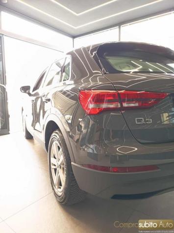 AUDI Q3 35 TDI quattro Business rif. 24113687 - Foto 7
