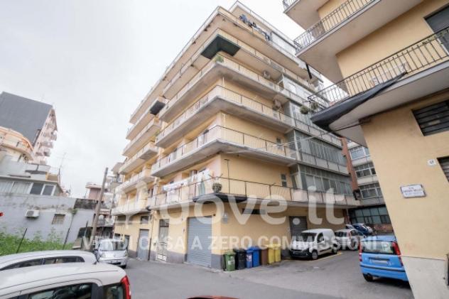 Appartamento di 103 m² con 3 locali e box auto in vendita a Acireale