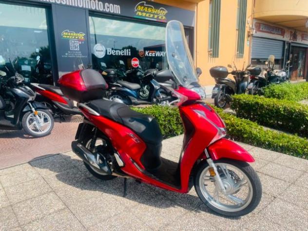 HONDA SH 150 TUTTO INCLUSO ANCHE PASSAGGIO! MINI RATE rif. 23992675 - Foto 4