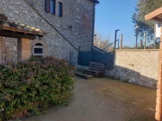 Porzione di casa in affitto a Lugnano in Teverina