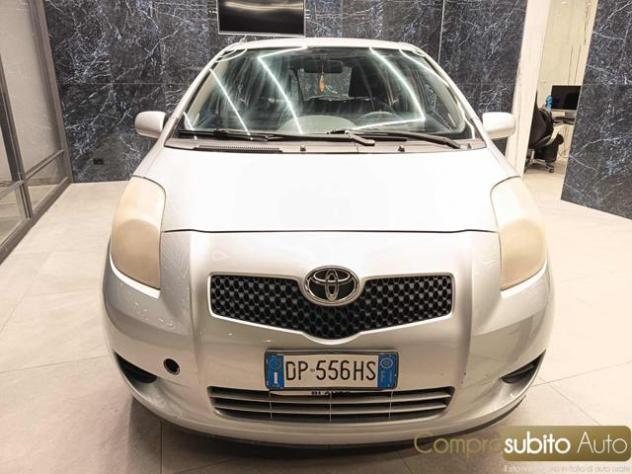 TOYOTA Yaris 1.0 5 porte rif. 24053742
