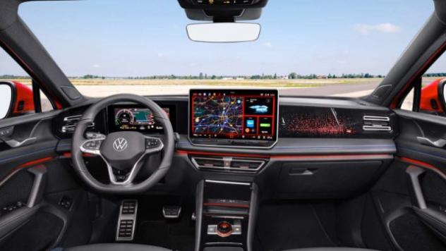 VOLKSWAGEN Tiguan 1.5 TSI eHybrid DSG Edition Plus rif. 23255582 - Foto 8