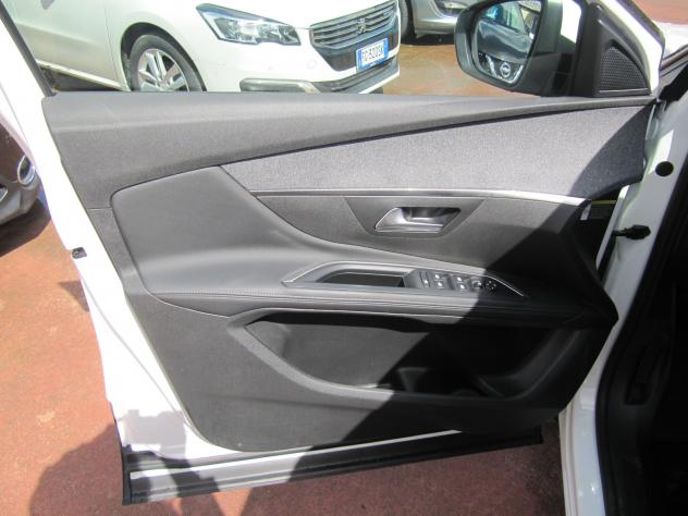 Peugeot 5008 BlueHDi 130 S&S EAT8 Allure - AUTOMATICO - Foto 10
