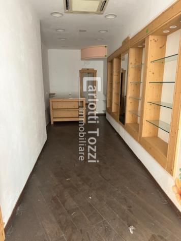 FONDO COMMERCIALE di 2 vani e di 35 mq (GROSSETO) rif. 03652 - Foto 2