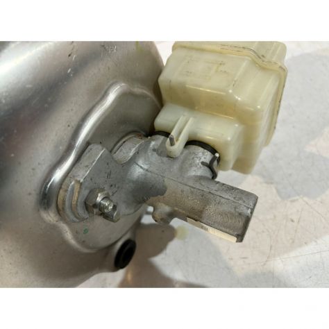 BMW 5 F10 F11 Pompa del servofreno - 16823