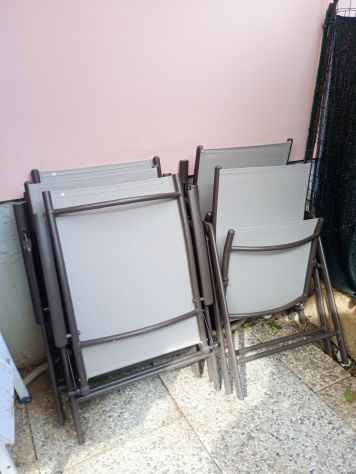 Tavolo da giardino con 6 sedie e dondolo - Foto 6