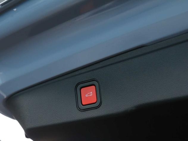 Jeep Avenger e-Hybrid 1.2 MHEV e-Hybrid Turbo Summit MY27 #TETTO APRIBILE - Foto 8