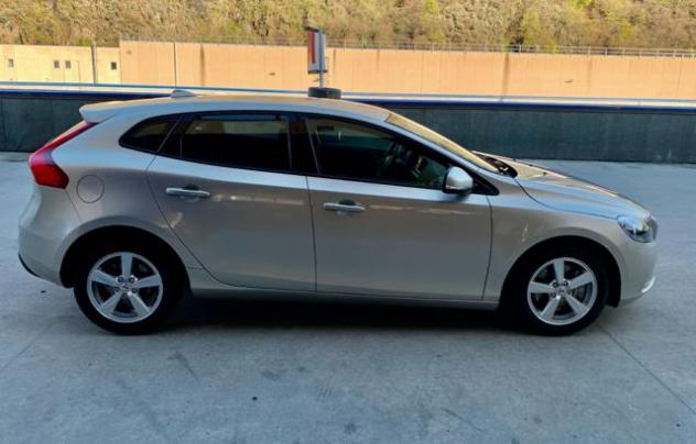 VOLVO V40 D3 Kinetic 150CV !!!!!!!!! EURO 6B rif. 23803100 - Foto 4